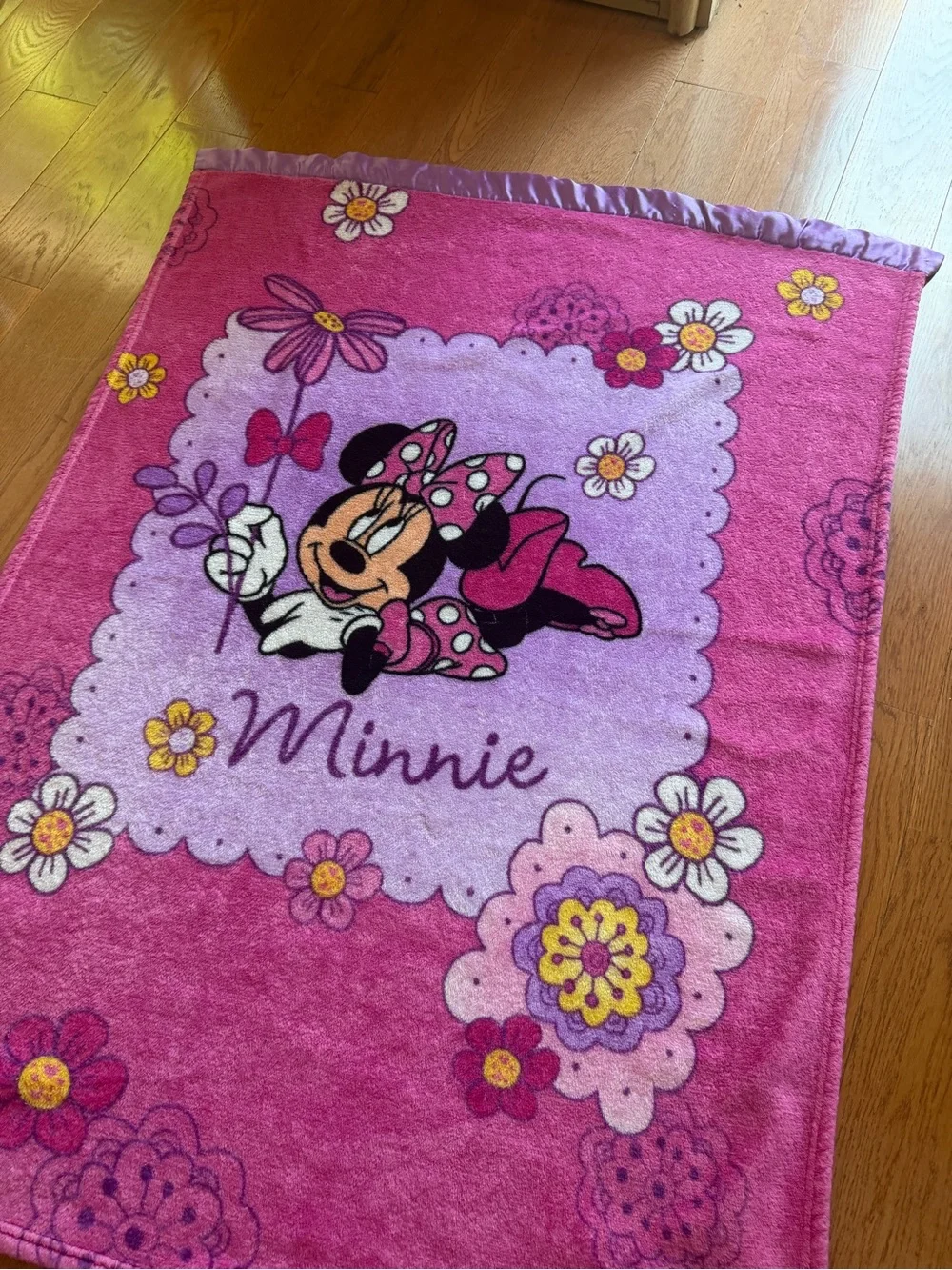 Disney Baby Pink Minnie Mouse Flower Blanket Purple Satin Top Trim Big 38x50